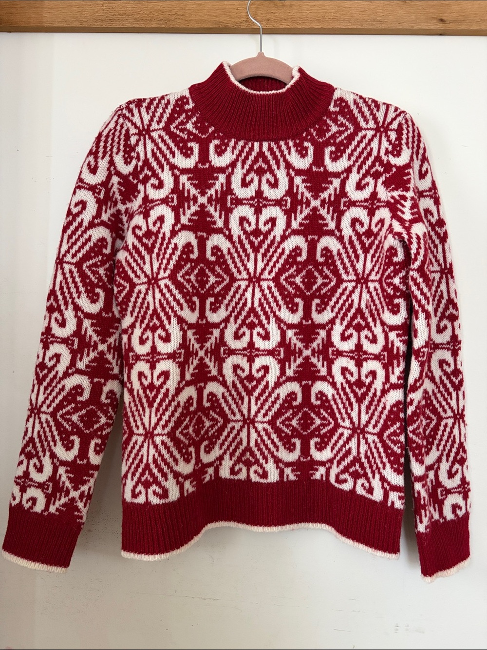 Brooks Brothers Red and White Patterned Women's Sweater